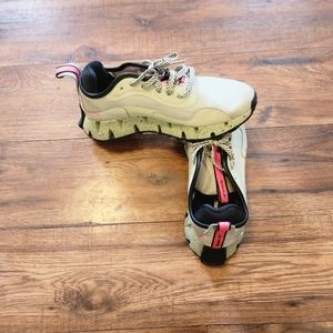 Women's Reebok Tennis Shoes